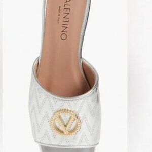Brand New VALENTINO BY MARIO VALENTINO sz 6 Afrodite Slide silver  Sandals